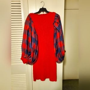 Knit dress w/puffy sleeves